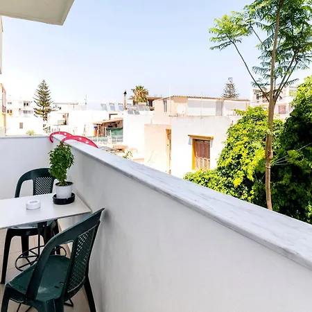 Lefka & Ξενοδοχείο με διαμερίσματα