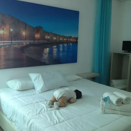 Lefka & Ξενοδοχείο με διαμερίσματα 2*