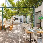 Apart Otel Lefka & Rhodes City