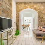 Apart Otel Lefka &