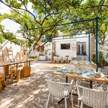 Hotel de apartamente Lefka &