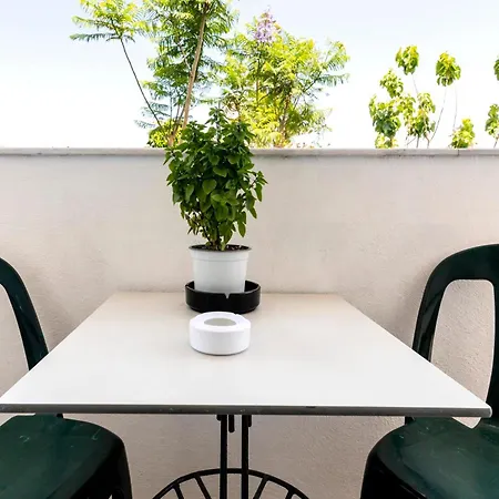 Appart hôtel Lefka 2*