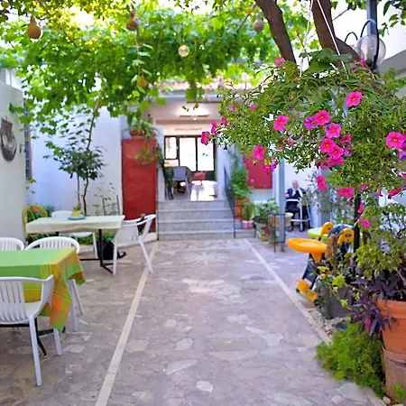 Lefka Appart hôtel 2*