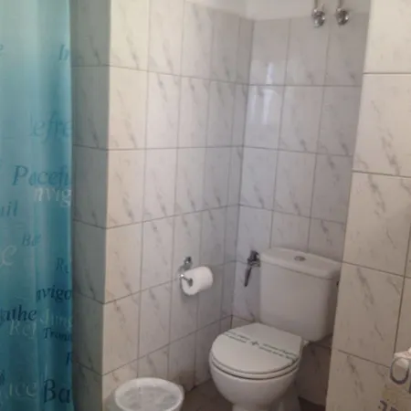 Lefka & Aparthotel