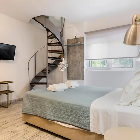 Apartahotel Lefka & 2*